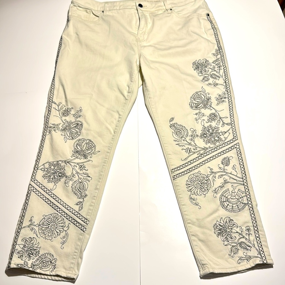 Chicos cream embroidered jeans size 3R or 16R (slim leg ankle)